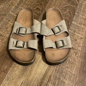 Skechers Luxe Foam Slides